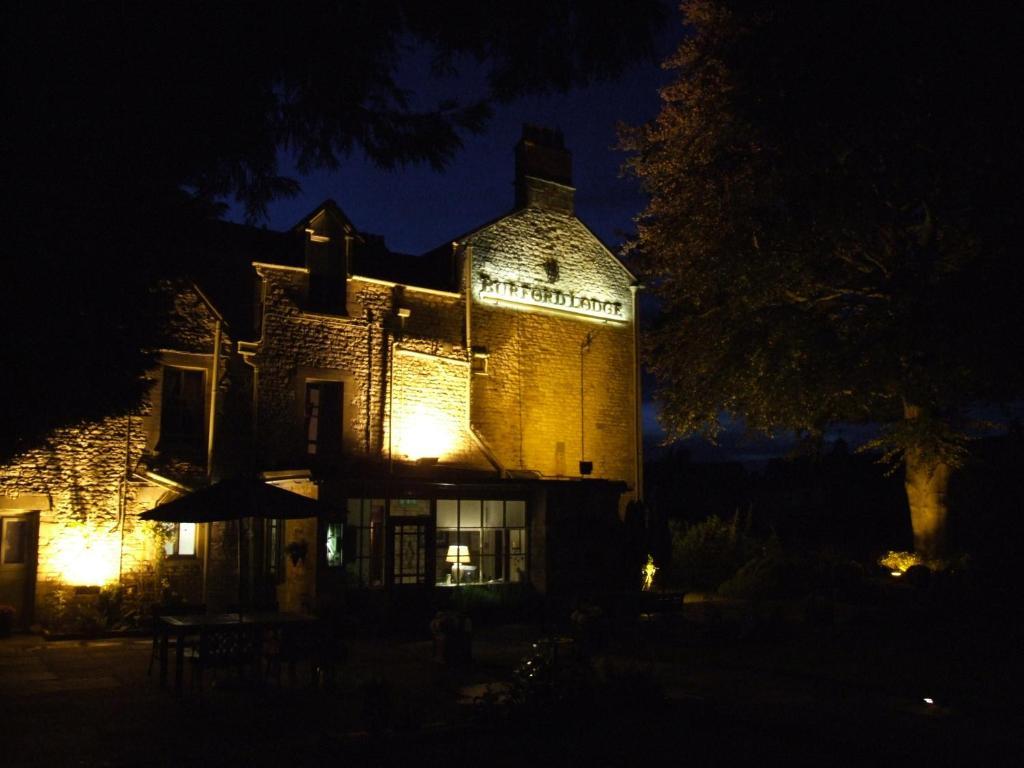 Burford Lodge Exterior photo