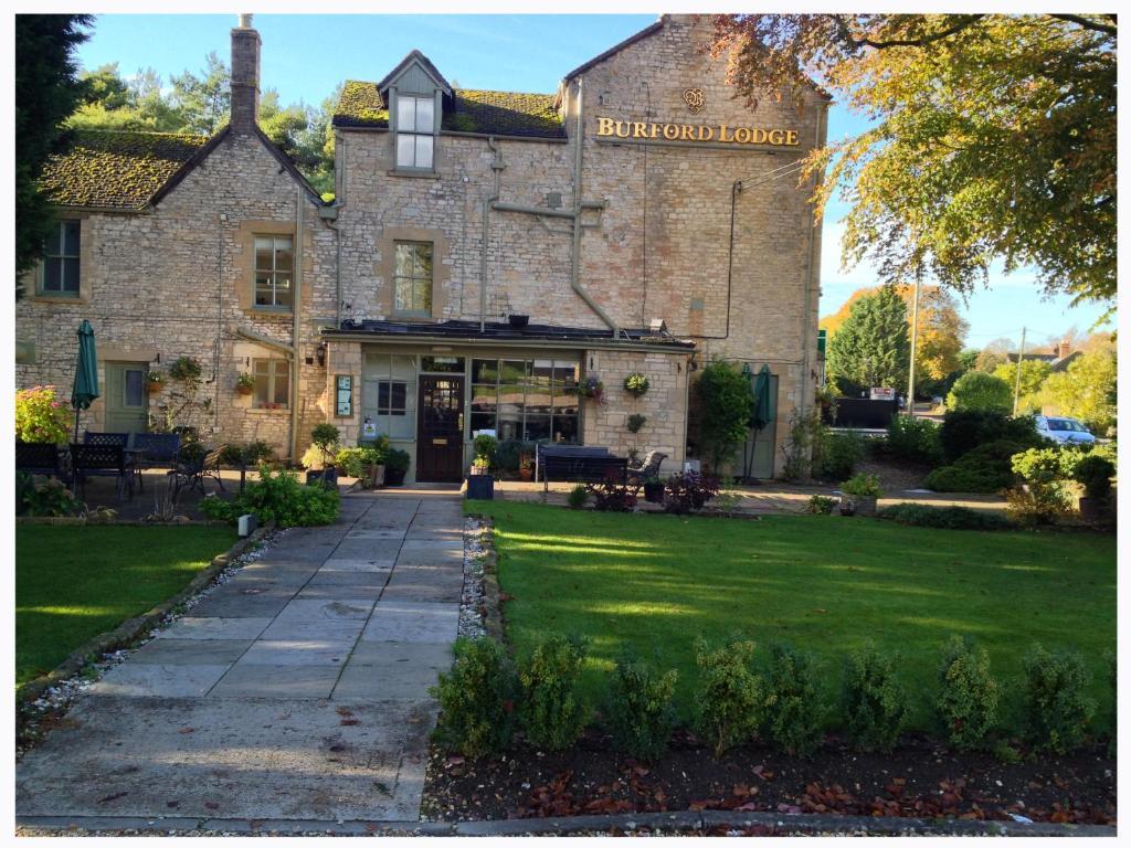 Burford Lodge Exterior photo